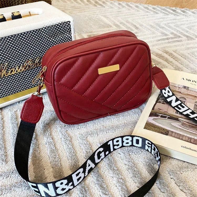 CROSS BODY BAGS