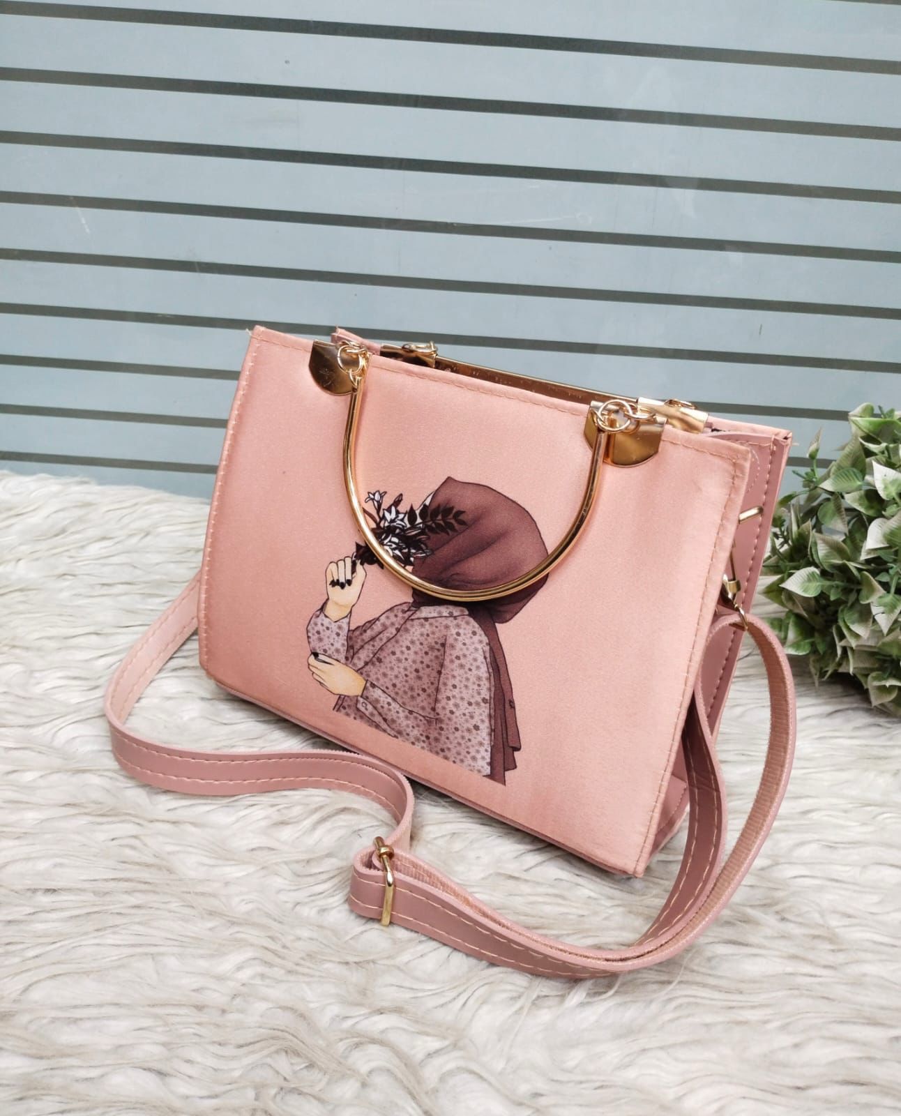 METAL HANDLE PRINTED BAGS