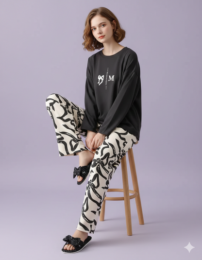 CLASSIC SCRIBBLE PRINTED NIGHT SUIT