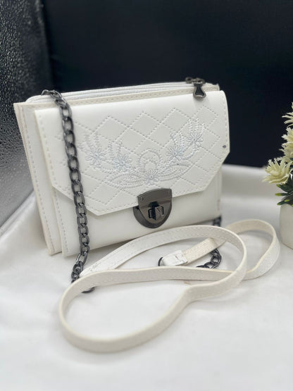 HALF CHAIN BELT BAGS