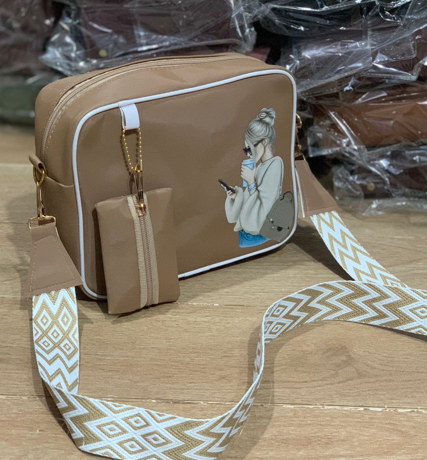 PRINTED CROSS BODY BAG 001