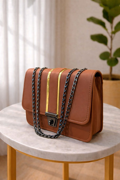 CLASSIC CHAIN HAND BAG