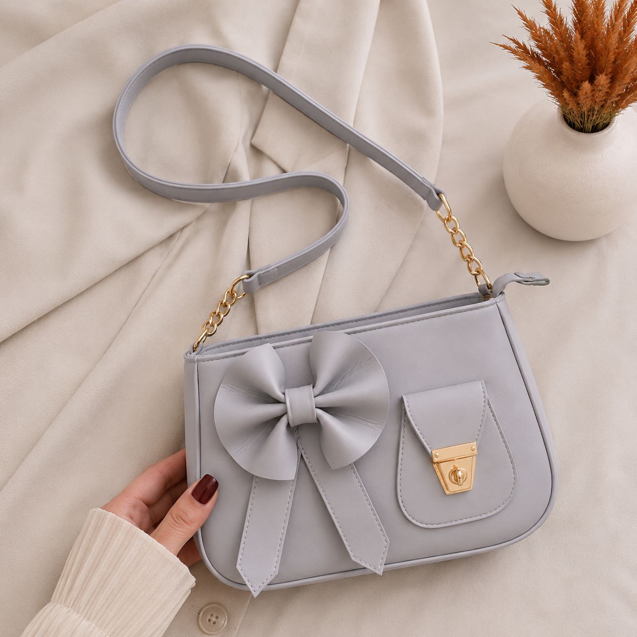 BELLA BOW HAND BAG