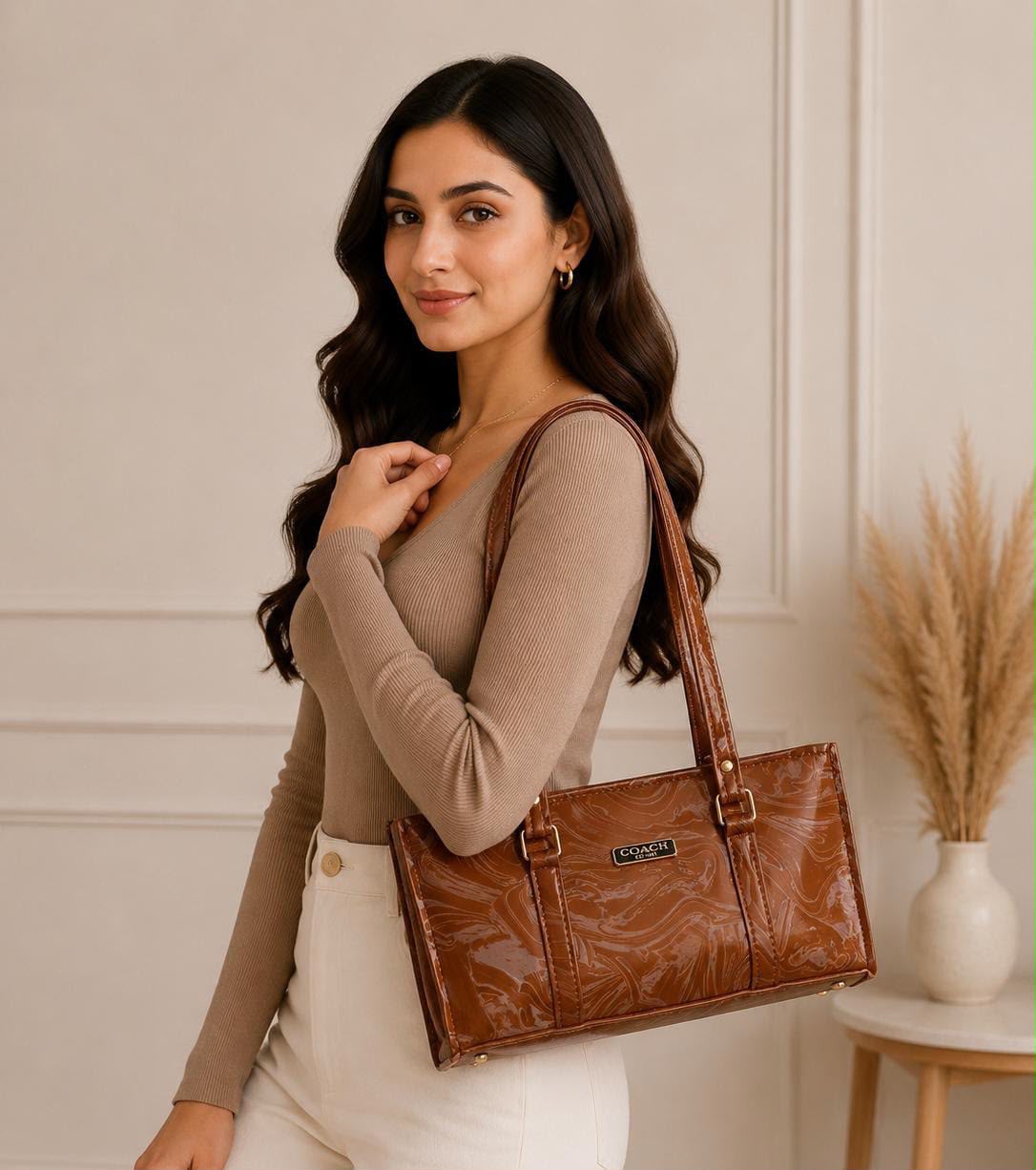 MARBLE TEXTURE SHOULDER BAG