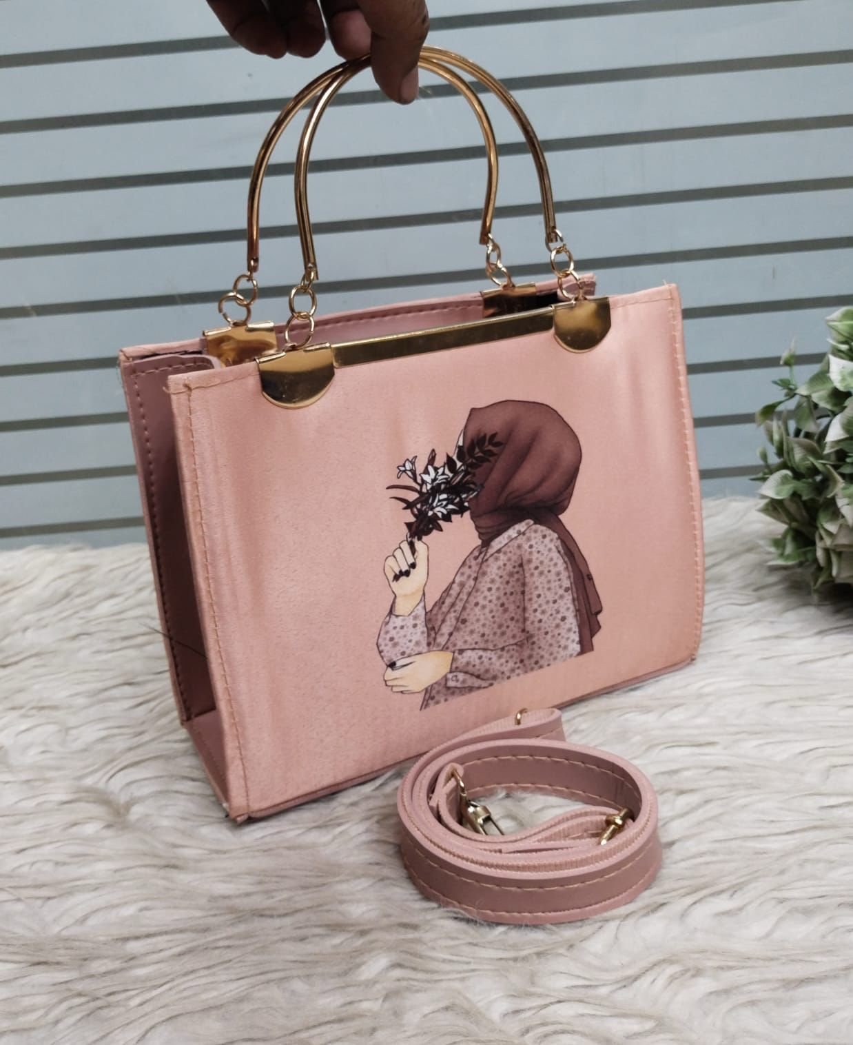 METAL HANDLE PRINTED BAGS